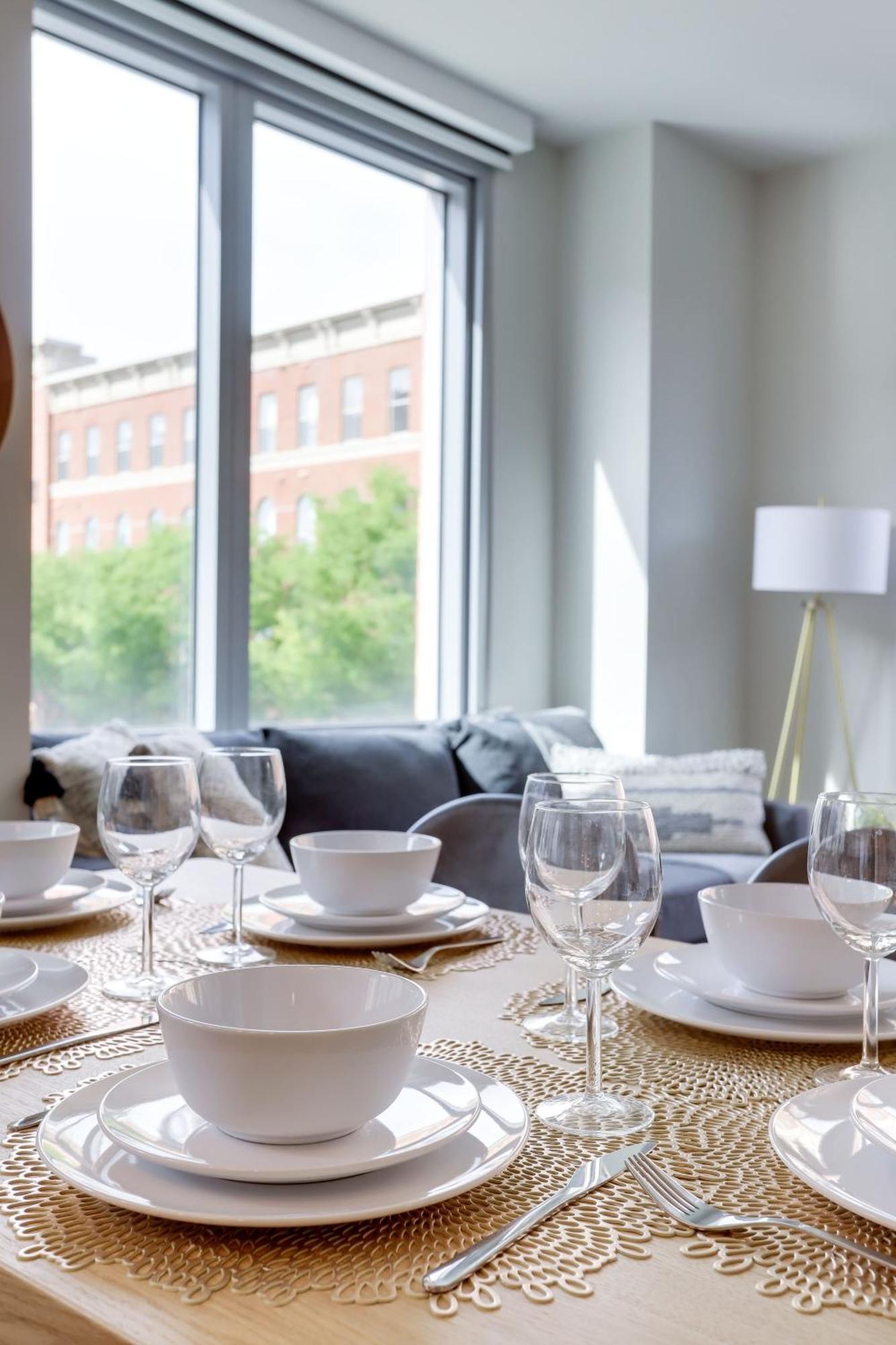 Stylish Condo At Clarendon With Rooftop Views Arlington Exterior photo